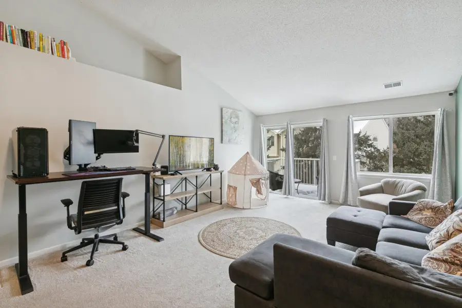 2216 Water Lilly Lane #607, Eagan, MN 55122 - #3