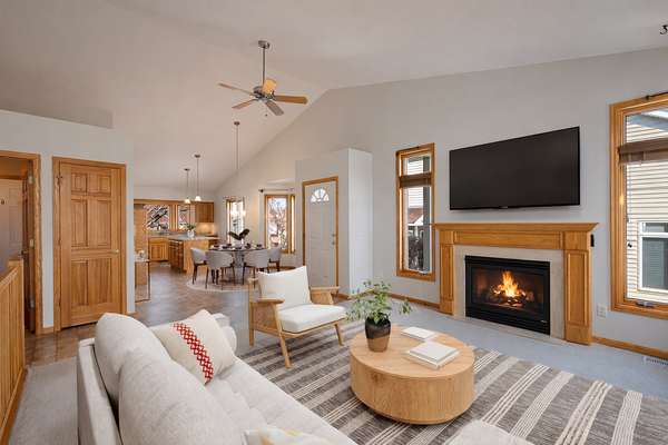 14313 Savanna Oaks Drive, Savage, MN 55378