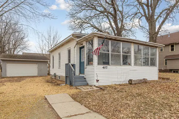 407 3rd Street Ne, Waseca, MN 56093