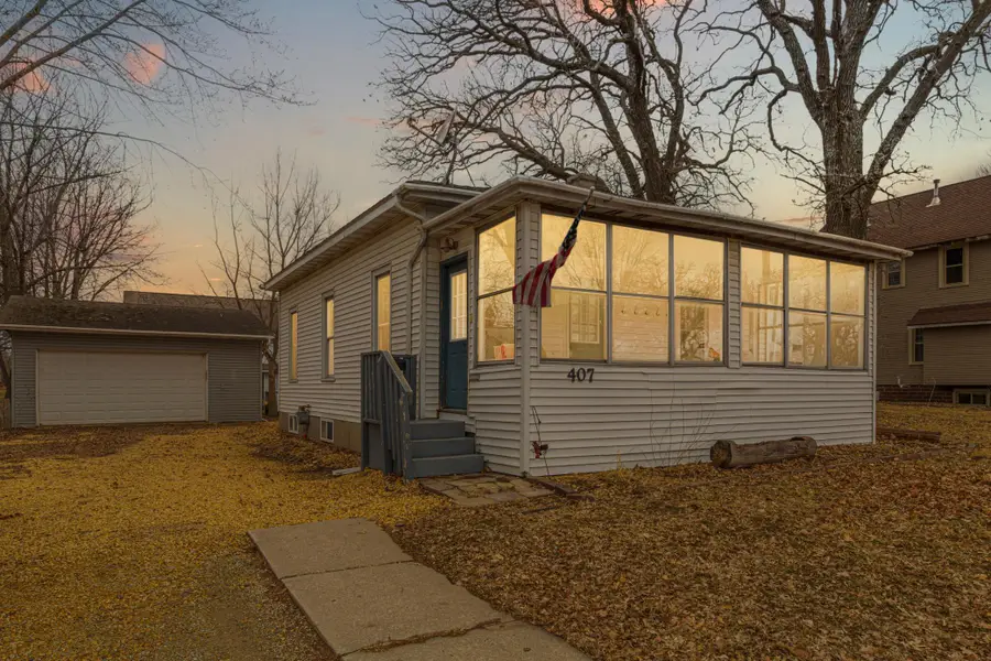 407 3rd Street Ne, Waseca, MN 56093 - #2