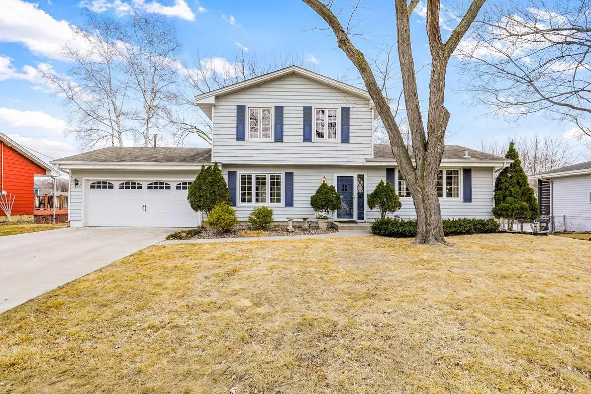 9200 Northwood Parkway, New Hope, MN 55427 - #1