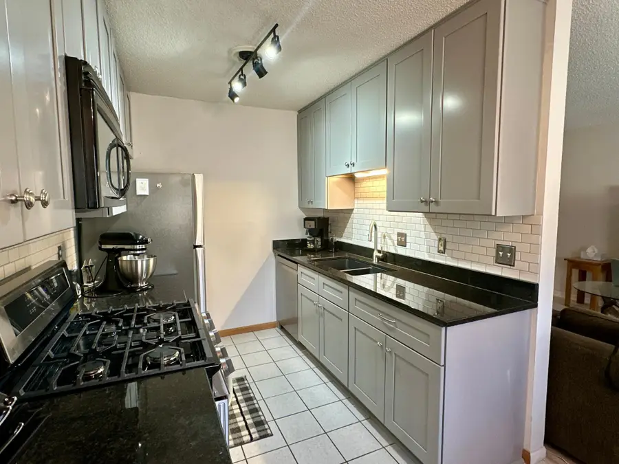 1621 City View Drive, Eagan, MN 55121 - #2