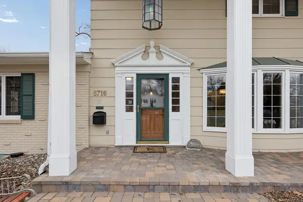 6716 W Shore Drive, Edina, MN 55435