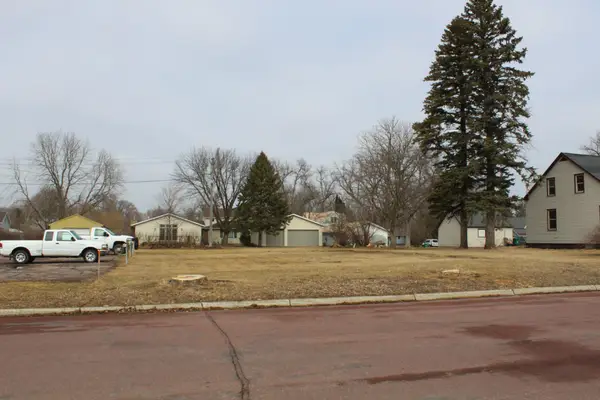 51 Chestnut Street E, Trimont, MN 56176