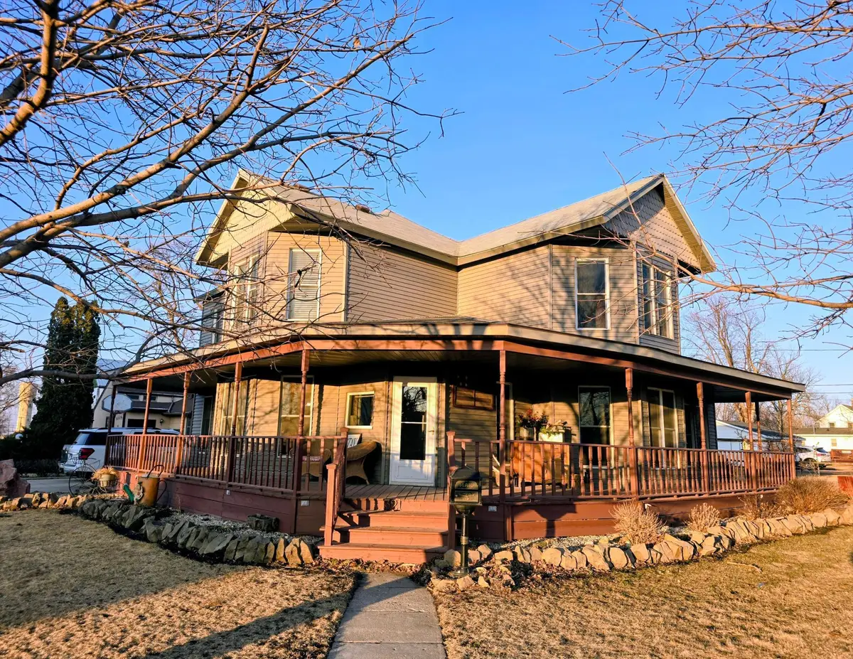 321 5th Avenue Se, Pipestone, MN 56164 - #1