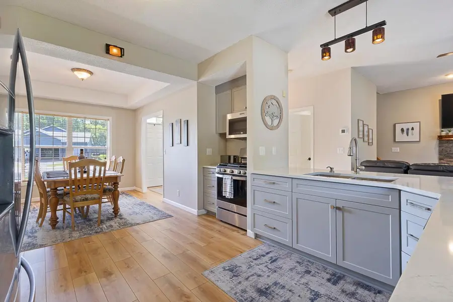 6495 Beckman Avenue, Inver Grove Heights, MN 55077 - #3