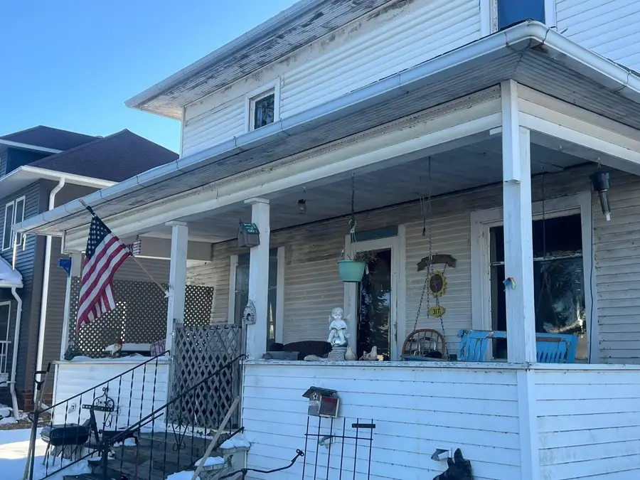 317 Locust Street N, Mabel, MN 55954 - #2