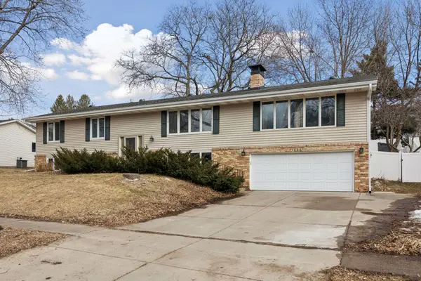 11205 River Hills Drive, Burnsville, MN 55337