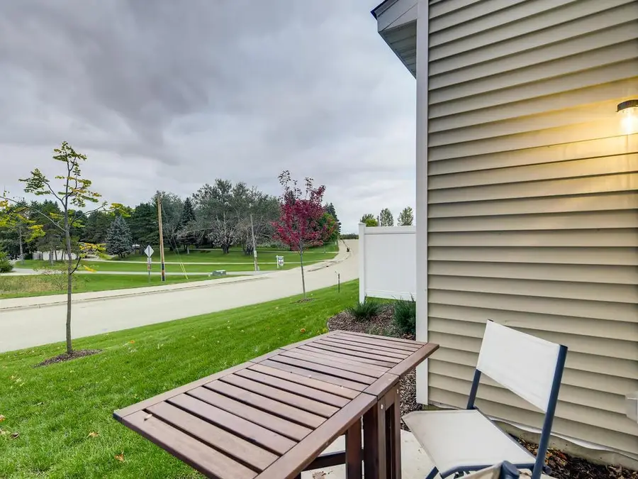 718 Maggie Way, Chanhassen, MN 55317 - #3