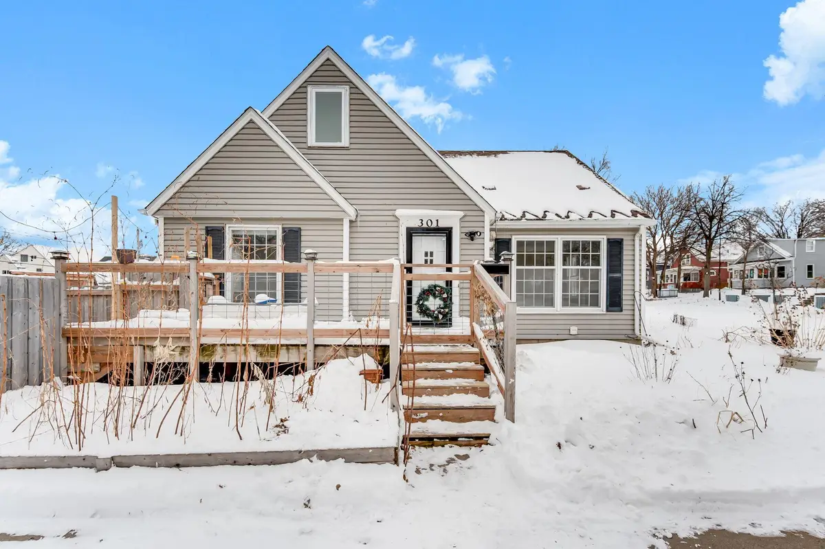 301 E 40th Street, Minneapolis, MN 55409 - #1