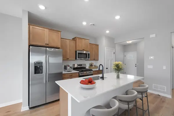 1020 130th Court E, Rosemount, MN 55068