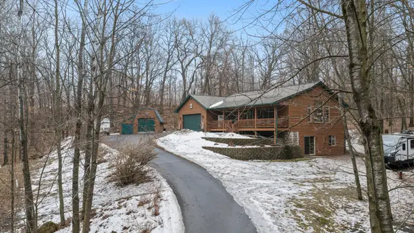 1012 Sunrise Road, Saint Croix Falls, WI 54024