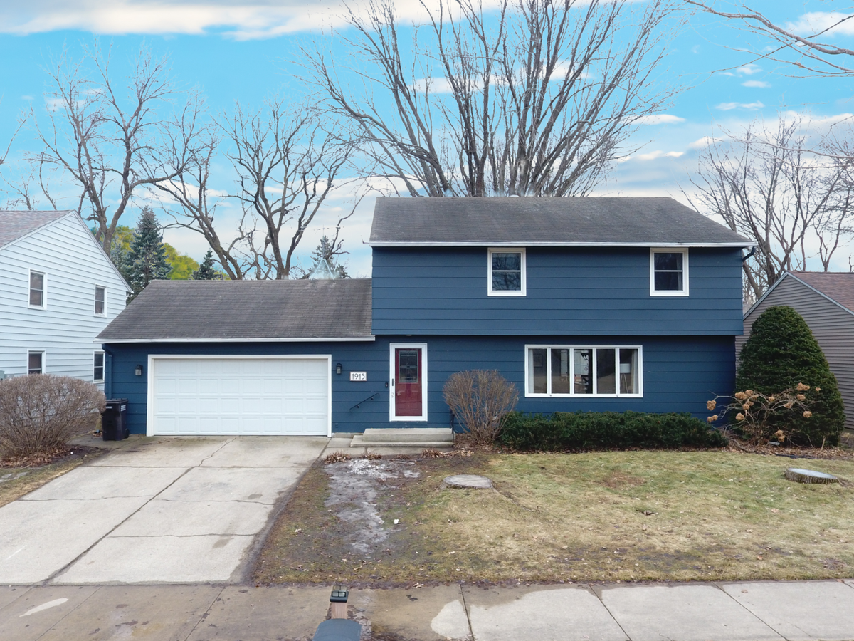 1915 6th Avenue Nw, Austin, MN 55912 - #1