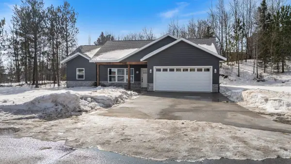 912 Carter Circle, Eveleth, MN 55734