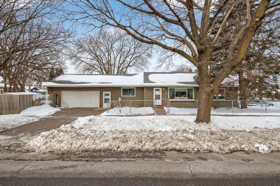 317 Snelling Avenue S, Saint Paul, MN 55105 - #2