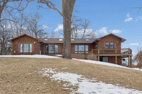 1122 S Andrew Drive Ne, New London, MN 56273