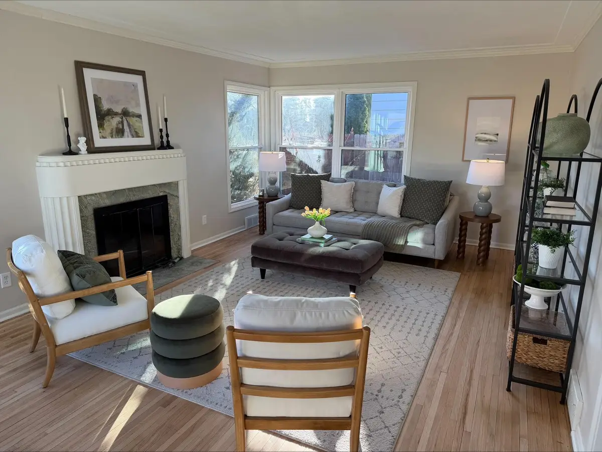 1581 Pinehurst Avenue, Saint Paul, MN 55116 - #1