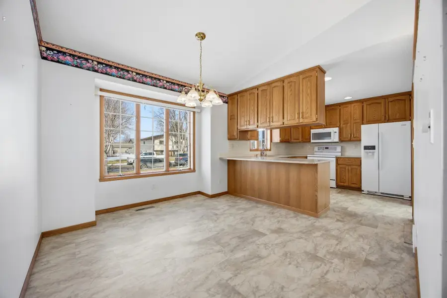 3829 10th Street N, Fargo, ND 58102 - #2