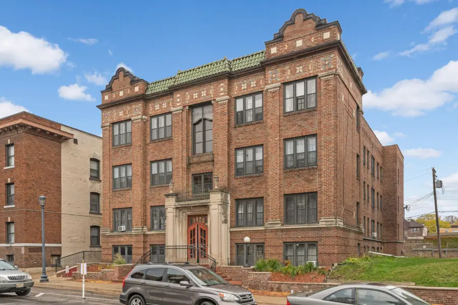 1820 1st Avenue S #201, Minneapolis, MN 55403 - #2