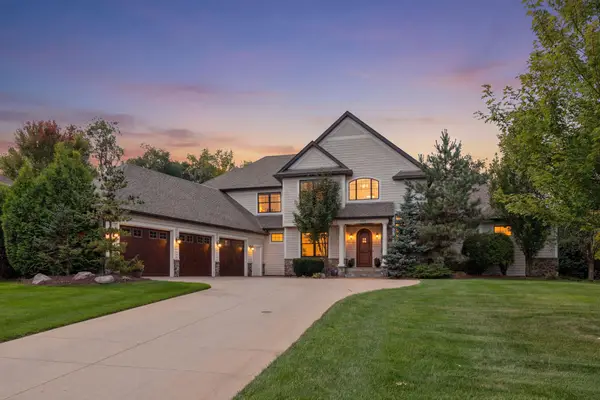 6930 Lake Harrison Circle, Chanhassen, MN 55317