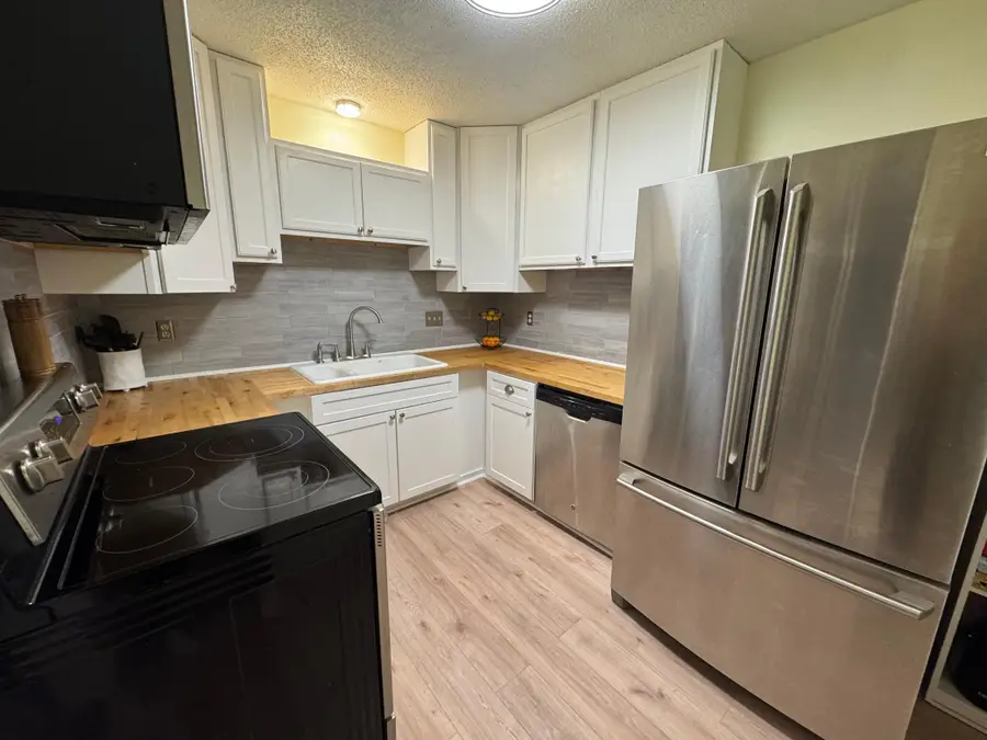 5461 E Brenner Pass, Fridley, MN 55432 - #2