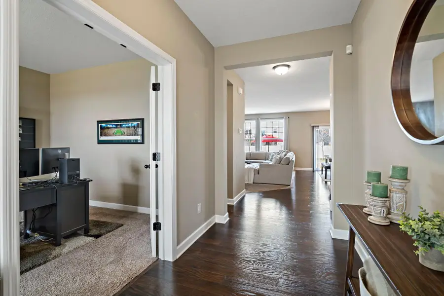 3894 Carver Path, Chaska, MN 55318 - #3