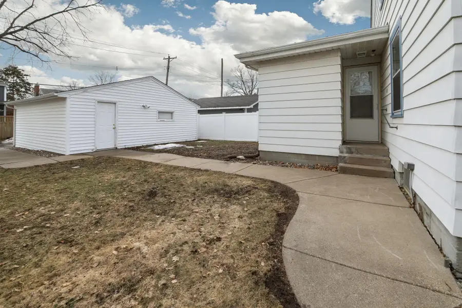 1368 Hartford Avenue, Saint Paul, MN 55116 - #3