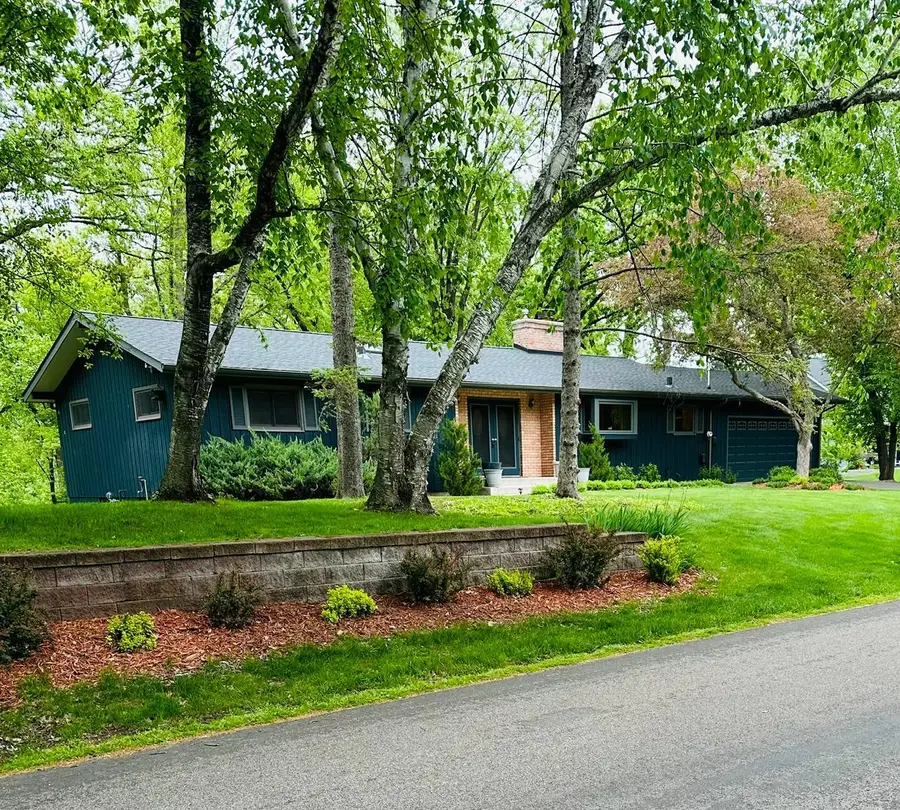 443 Salem Place, Mahtomedi, MN 55115 - #2