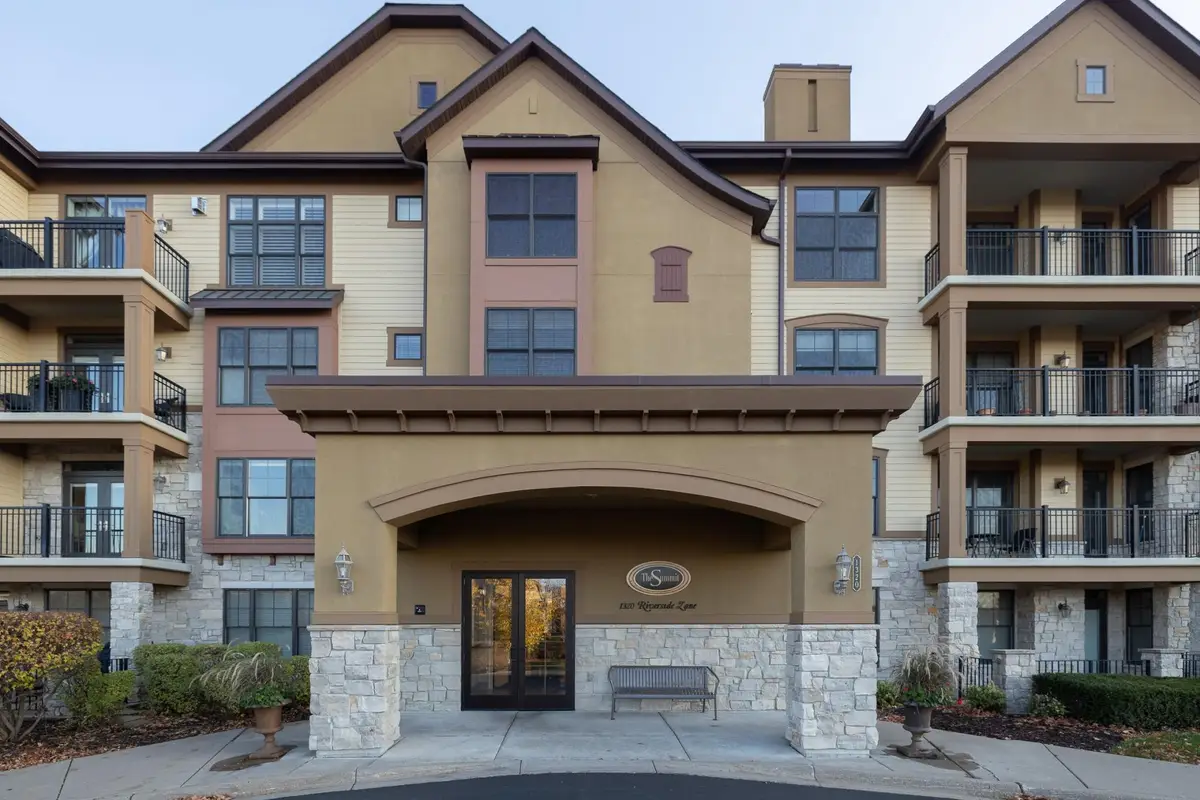 1320 Riverside Lane #200, Mendota Heights, MN 55118 - #1