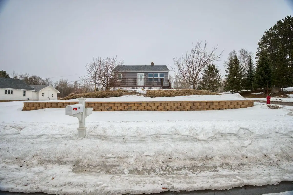 802 3rd Street Nw, Chisholm, MN 55719 - #1