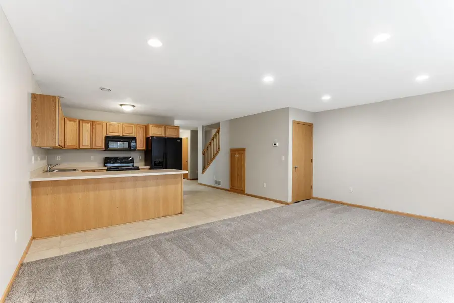 6372 13th Street N, Oakdale, MN 55128 - #3