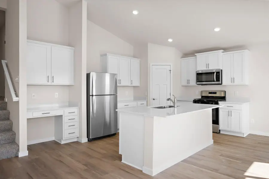 724 Spruce Street N, Cambridge, MN 55008 - #3