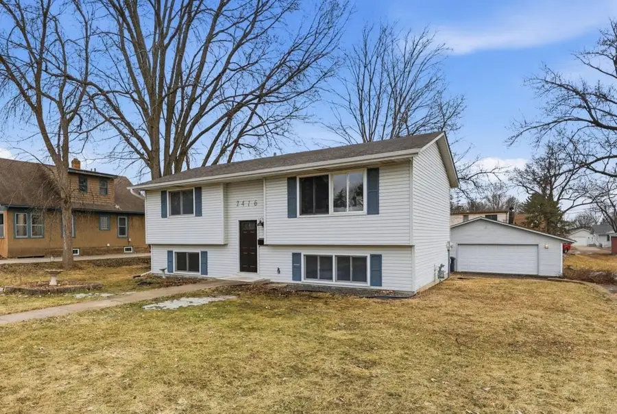 2416 14th Avenue E, North Saint Paul, MN 55109 - #2