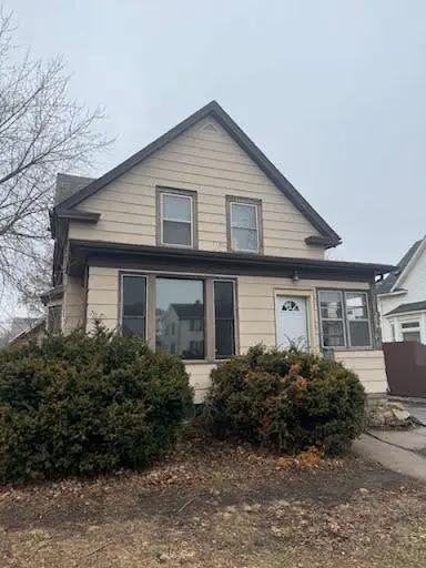 216 5th Avenue S, South Saint Paul, MN 55075