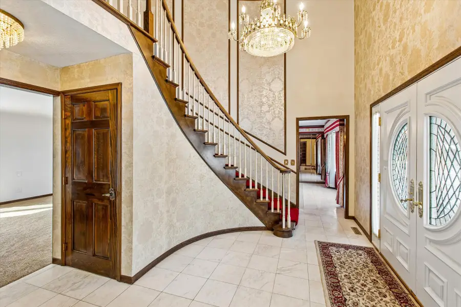 205 Hillcrest Court, Burnsville, MN 55337 - #3