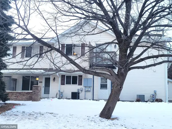 7578 13th Street N, Oakdale, MN 55128