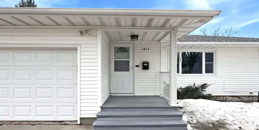 1813 13th Street S, Moorhead, MN 56560 - #2