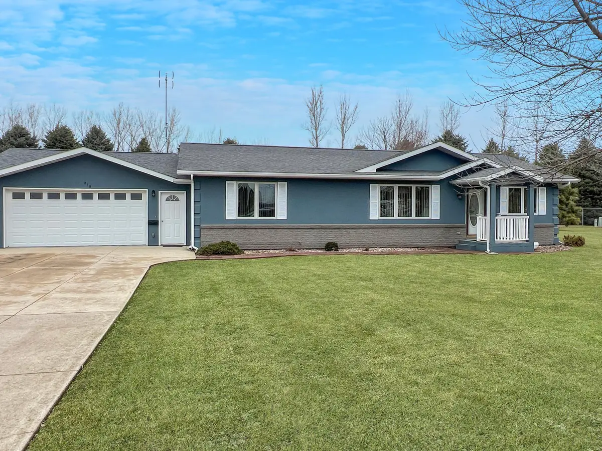 818 E 2nd Street N, Truman, MN 56088 - #1