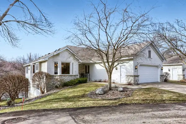 9934 Old Wagon Trail, Eden Prairie, MN 55347