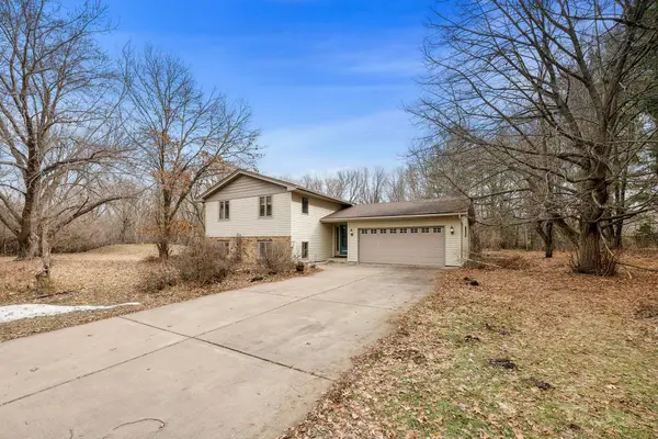 14159 Goodhue Street Ne, Ham Lake, MN 55304
