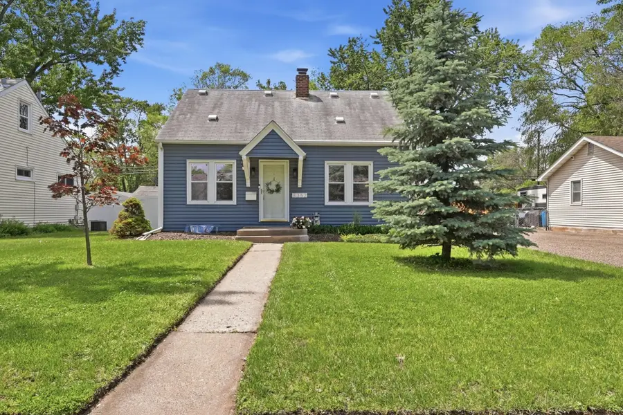 8352 Nicollet Avenue S, Bloomington, MN 55420 - #2