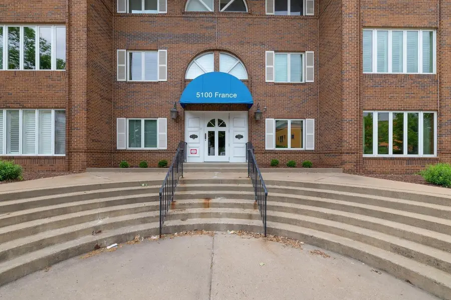 5100 S France Avenue S #305, Edina, MN 55410 - #2