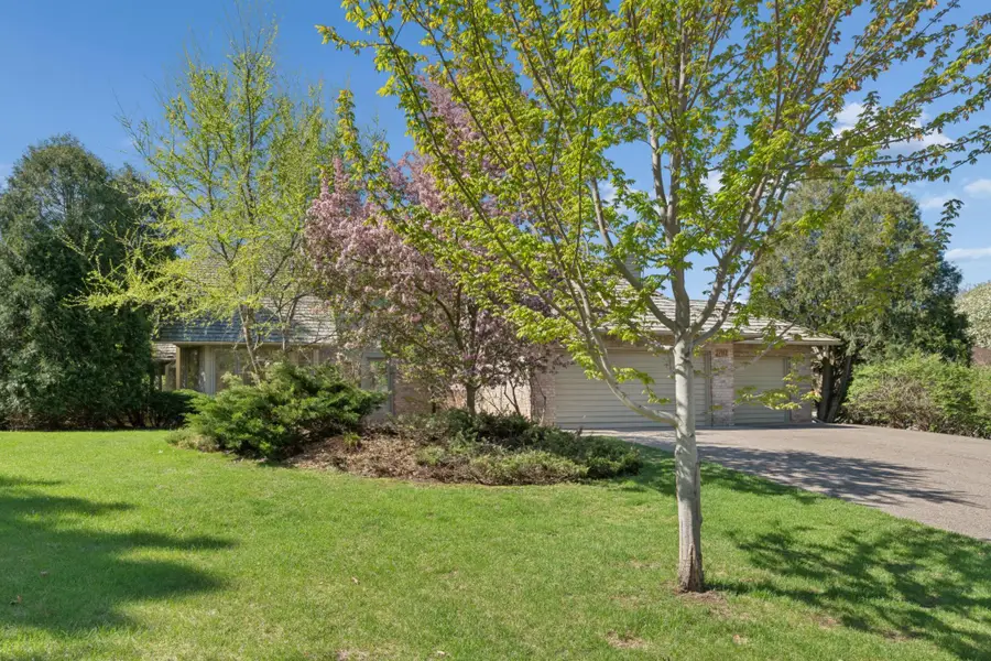 782 Evergreen Knolls, Mendota Heights, MN 55118 - #2
