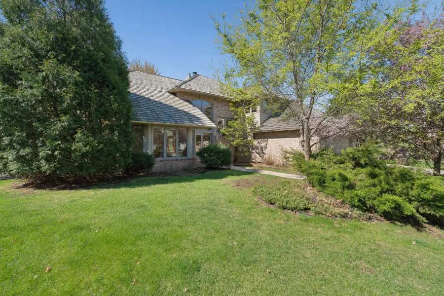 782 Evergreen Knolls, Mendota Heights, MN 55118 - #3