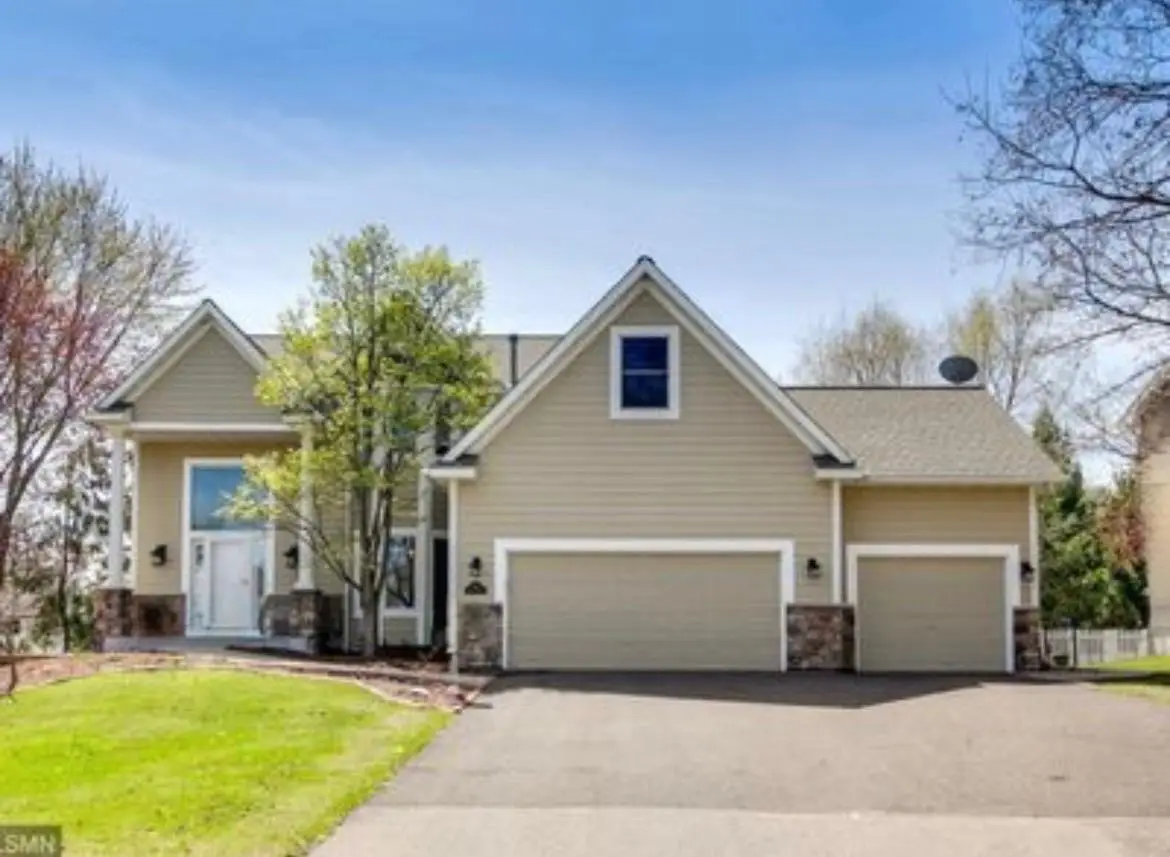 340 S Owasso Boulevard W, Roseville, MN 55113 - #1