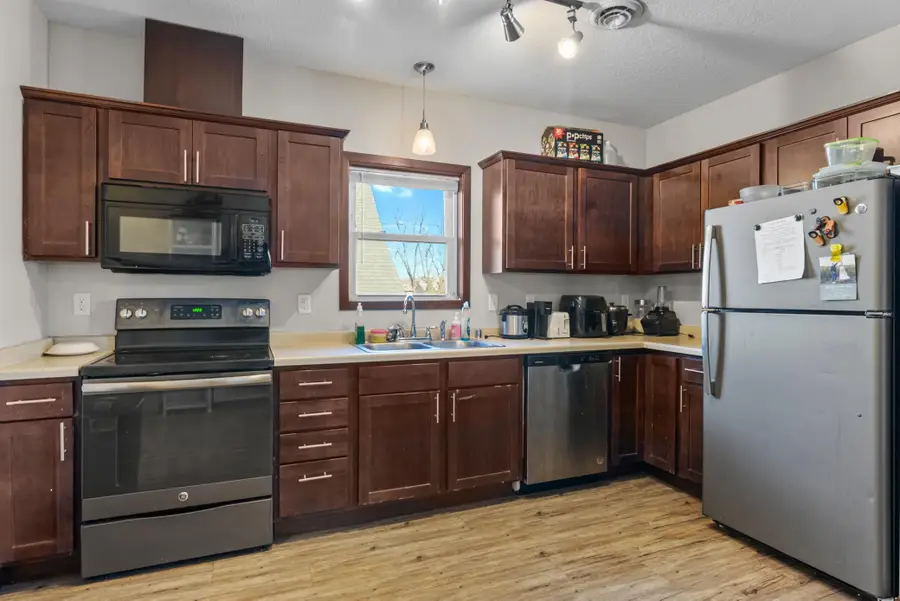 1046 16th Avenue Se, Minneapolis, MN 55414 - #3