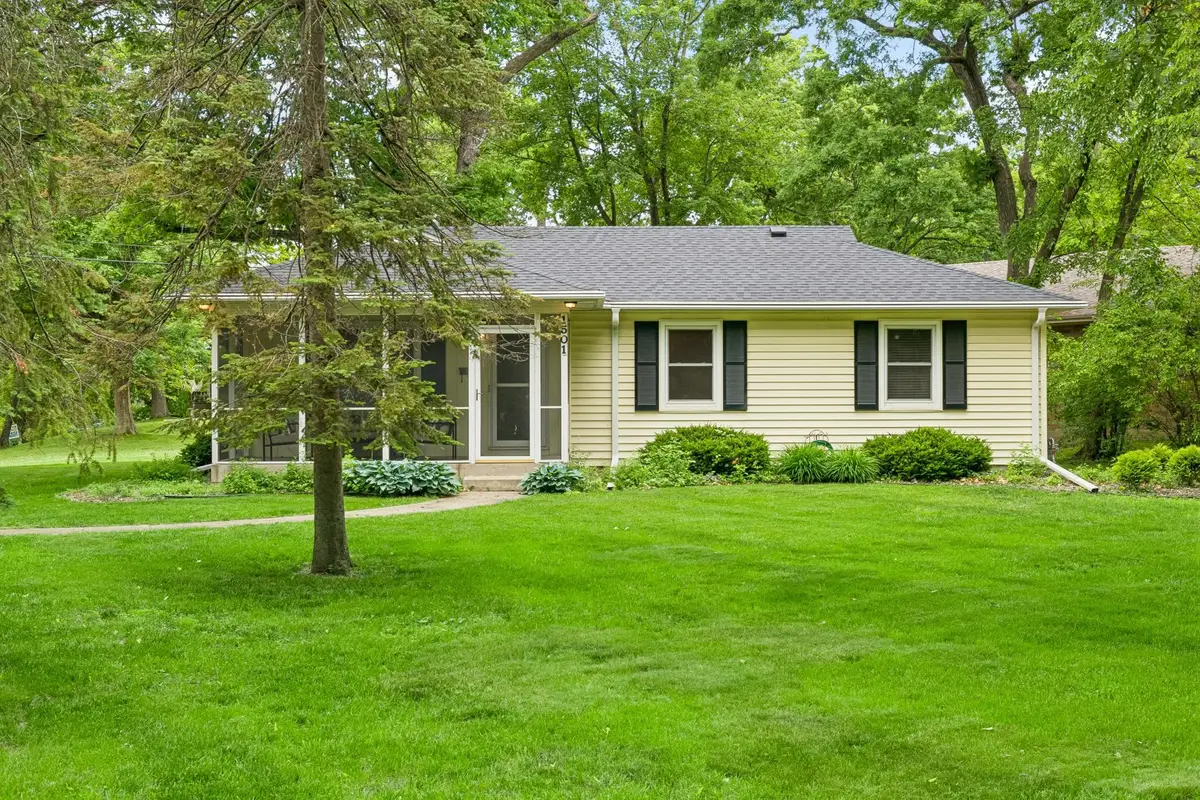 1501 Valders Avenue N, Golden Valley, MN 55427 - #1