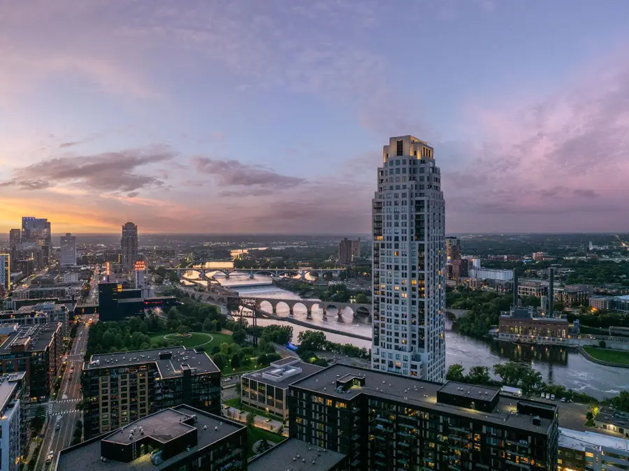 1111 W River Parkway #11C, Minneapolis, MN 55415 - #2