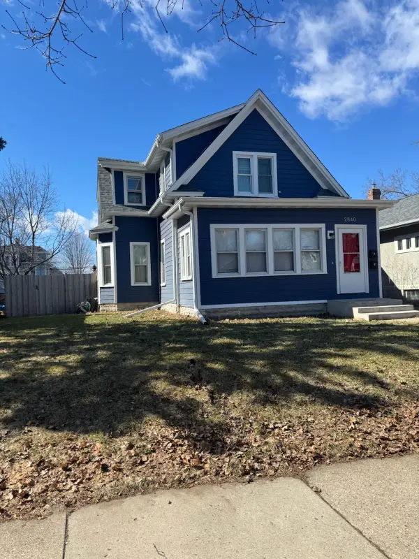 2840 28th Avenue S, Minneapolis, MN 55406