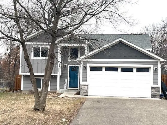 646 Grafton Avenue N, Oakdale, MN 55128 - #3